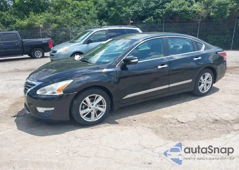2015 Nissan Altima 2.5 Sv z USA, uszkodzony, nr VIN 1N4AL3AP6FC153567